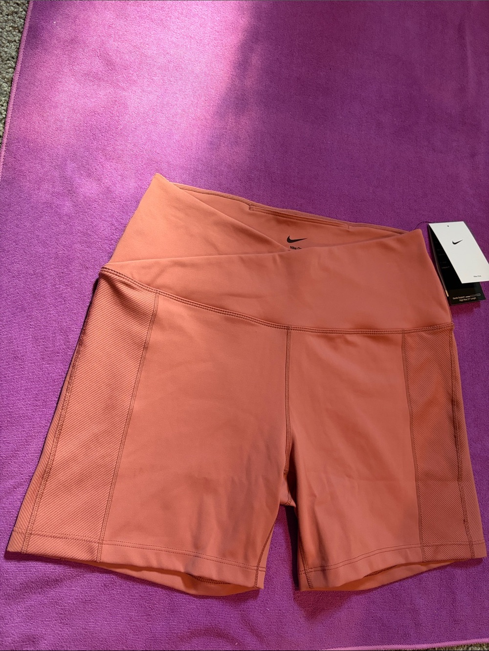 NWT 🧡 Nike One Women's Deep Coral Crossover High Waist Bike Shorts  Size Large
